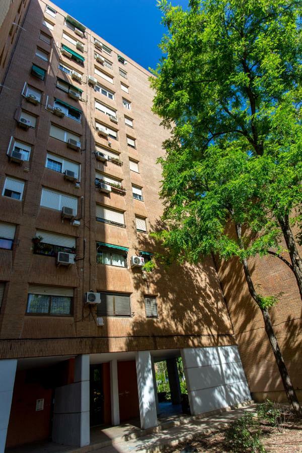 Versus Apartments Near City Of Arts Валенсія Екстер'єр фото